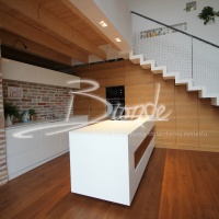 Maximálne využitie - moderný vzhľad (Ing.arch. Jan Kuva)