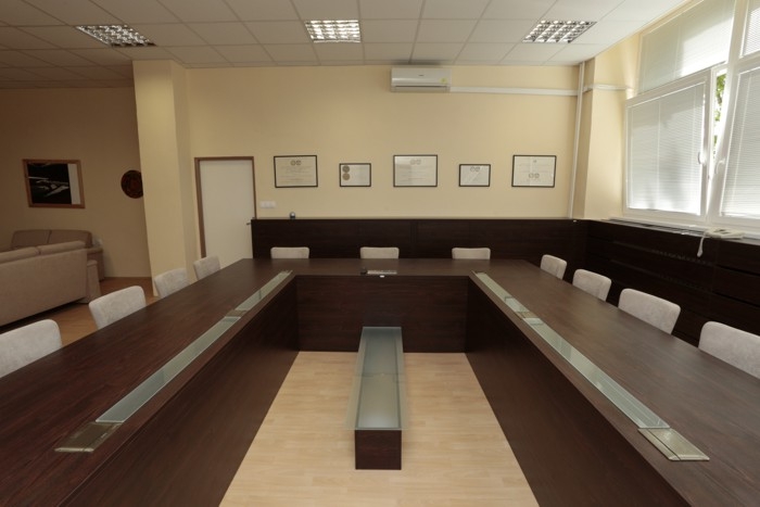 Kancel&aacute;rsky n&aacute;bytok na mieru