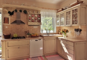 Vidiecke kuchyne kombinuj&uacute; trad&iacute;ciu a vesel&eacute; vzory