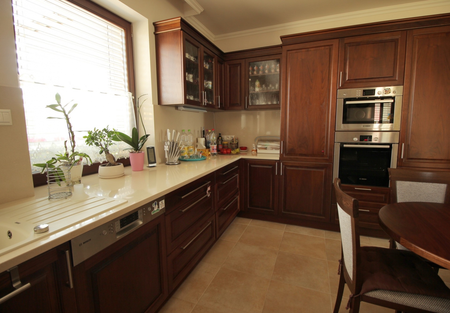 Klasick&eacute; kuchyne, lebo bud&uacute;cnosť vych&aacute;dza z minulosti